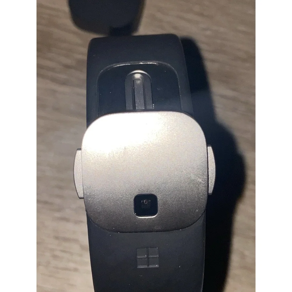 Microsoft Band 2 Smart Watch Small Model 1721 with Charger